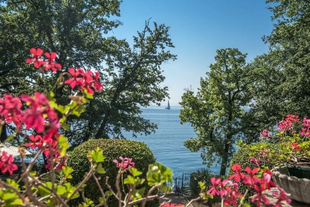 Hotel Villa Astra Lovran Kültér fotó